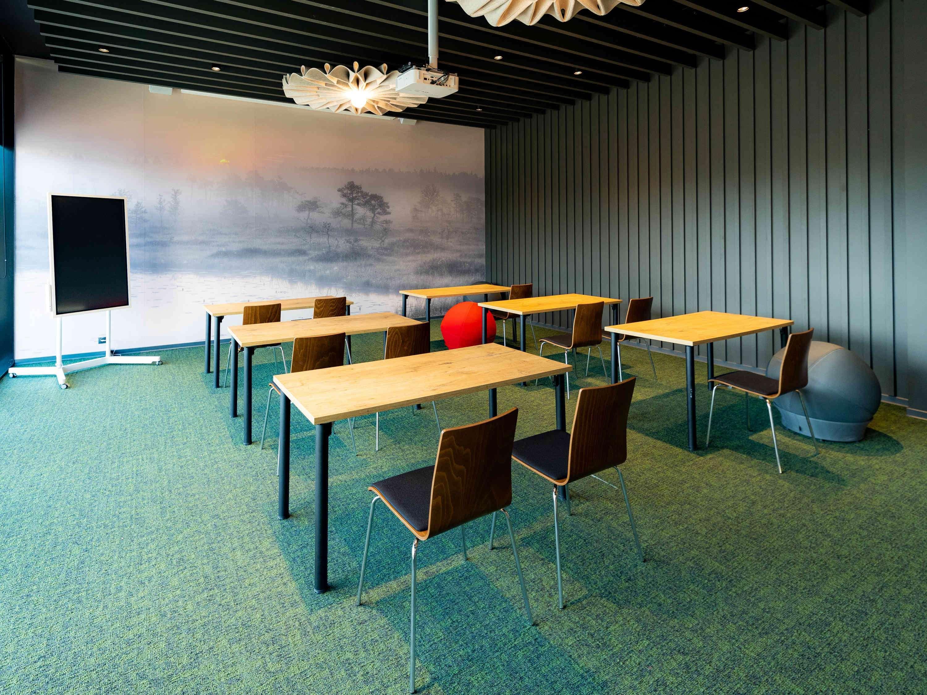 Hotel Ibis Center 3*
